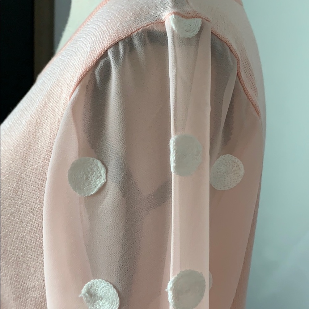 Miracle peach sweater with sheer polka dot sleeves - Picture 4 of 6